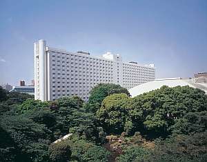 �O�����h�v�����X�z�e���V���� �O��