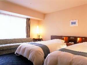 �q����F��Ƃ�̋q���X�y�[�X�@���f���[�g�c�C���@���b�t���n�̃����O�p�W���}�A�①�ɂɂ̓~�l�����E�H�[�^�[���T�[�r�X����ȂǃL���ׂ₩�ȐS�z�肪���ꂵ��