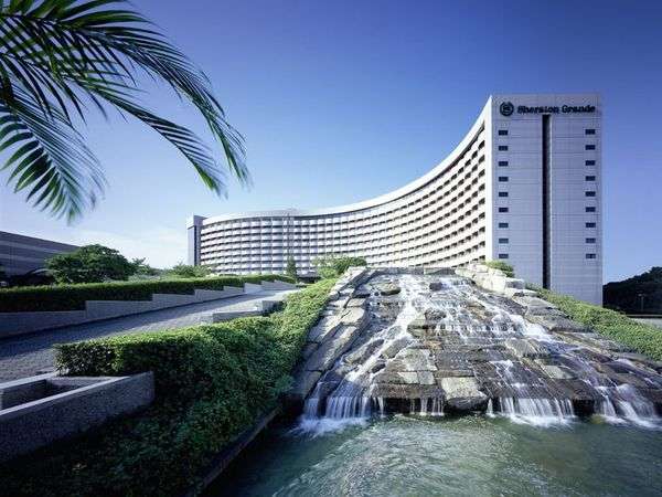 �V�F���g���E�O�����f�E�g�[�L���[�x�C�E�z�e�� �O��